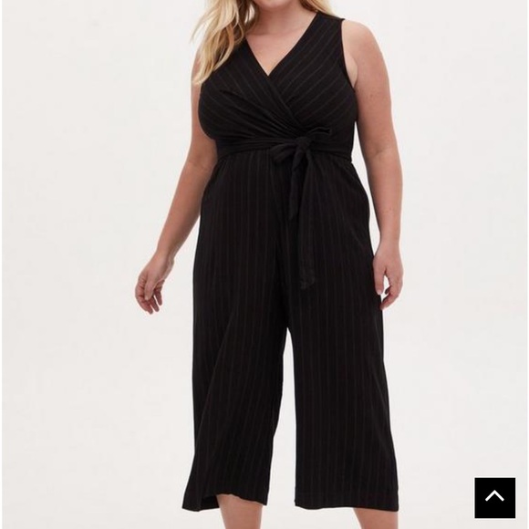 TORRID 13740167 Black Stripe Ponte Surplice Jumpsuit 0 (size 12) 0X large - Picture 4 of 6